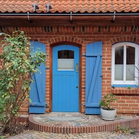 Romantisches Refugium - Idylle An Der Elbe *