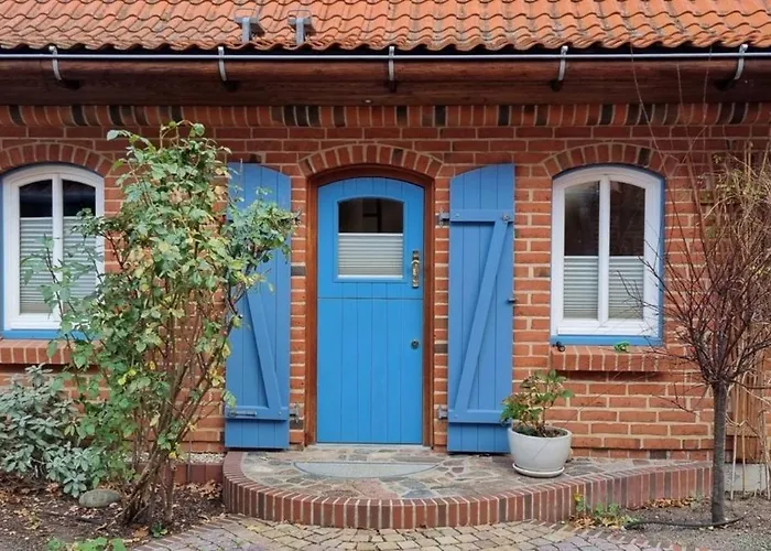 Romantisches Refugium - Idylle An Der Elbe *